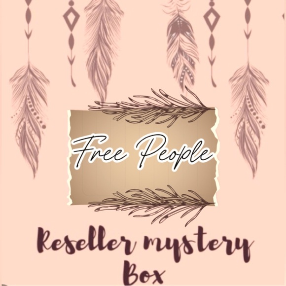 FREE PEOPLE Mystery Box 5 pieces, NWT/EUC/Gently used, size S/XS/Oversized - Picture 1 of 1